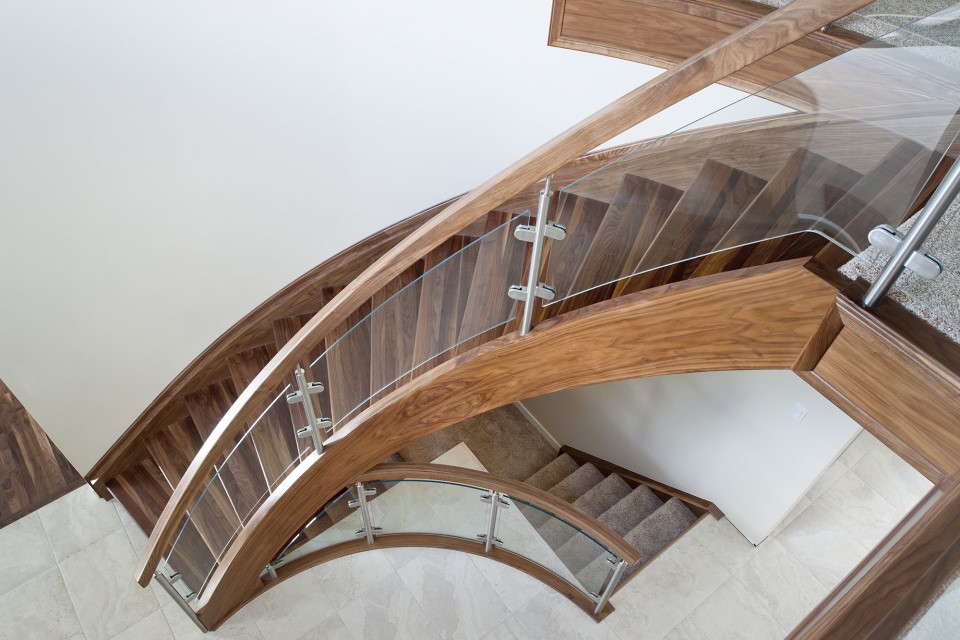 Residential Glass Stair Railing: Things You need to Know